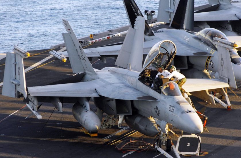 F a 18 super hornet