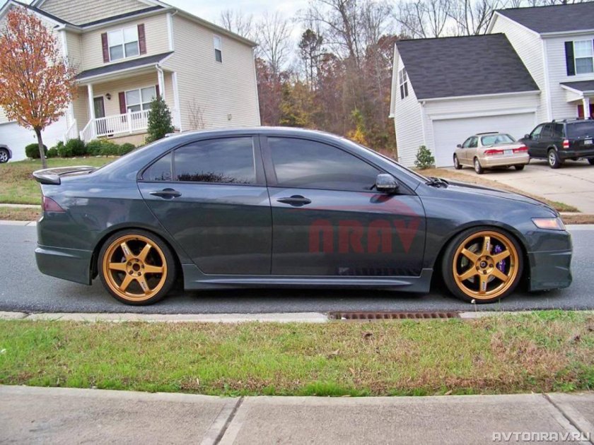 Литые диски на Хонде Аккорд 7