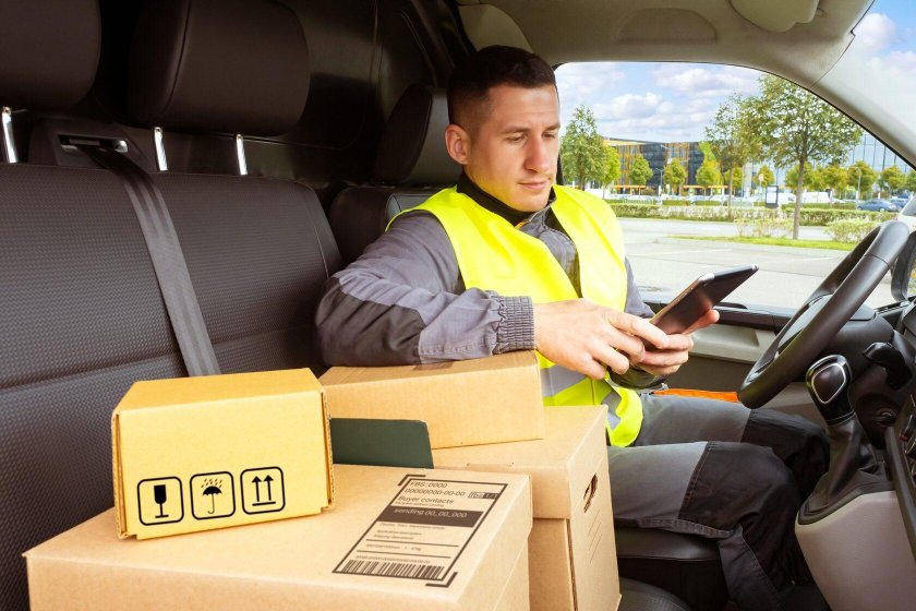 Водитель курьер