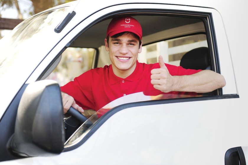 Водитель курьер