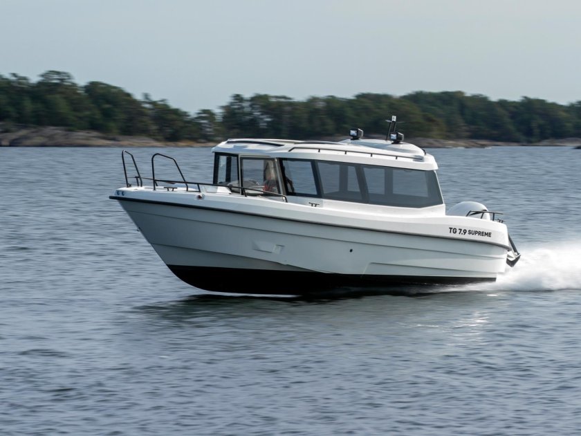 Моторная шлюпка