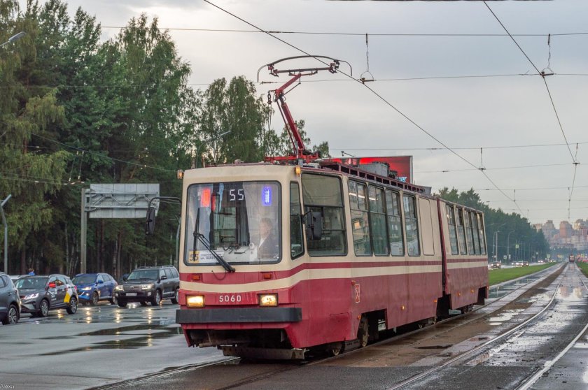 Трамвай фото