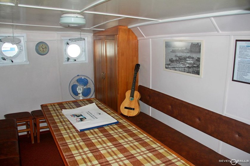 Теплоход Леонид Красин каюты