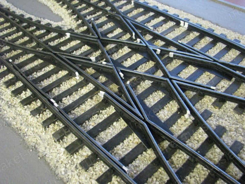 Крестовина ЖД путей р65