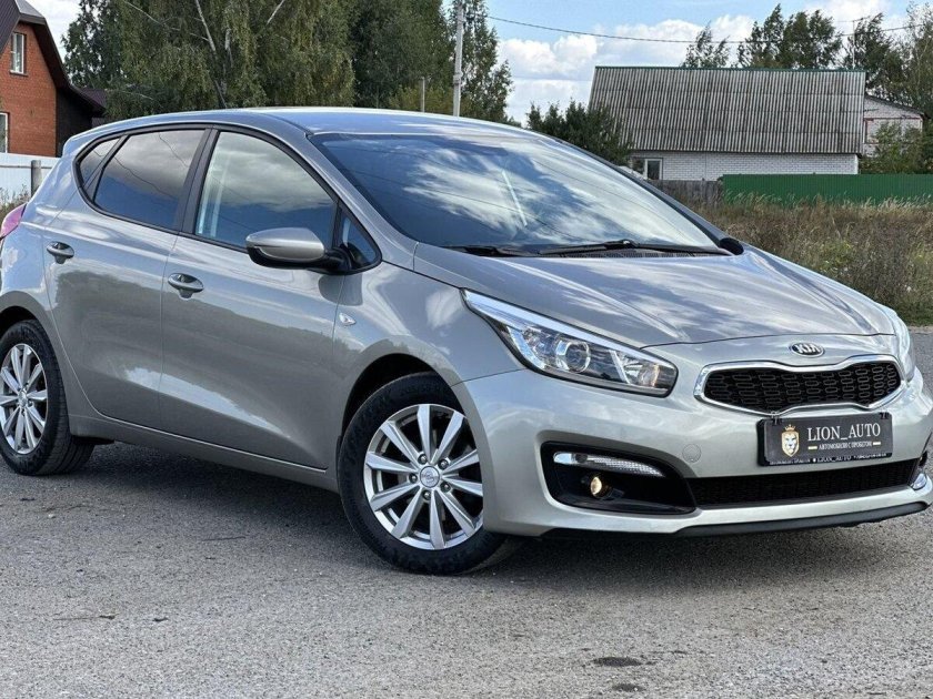 Kia Ceed II 2012