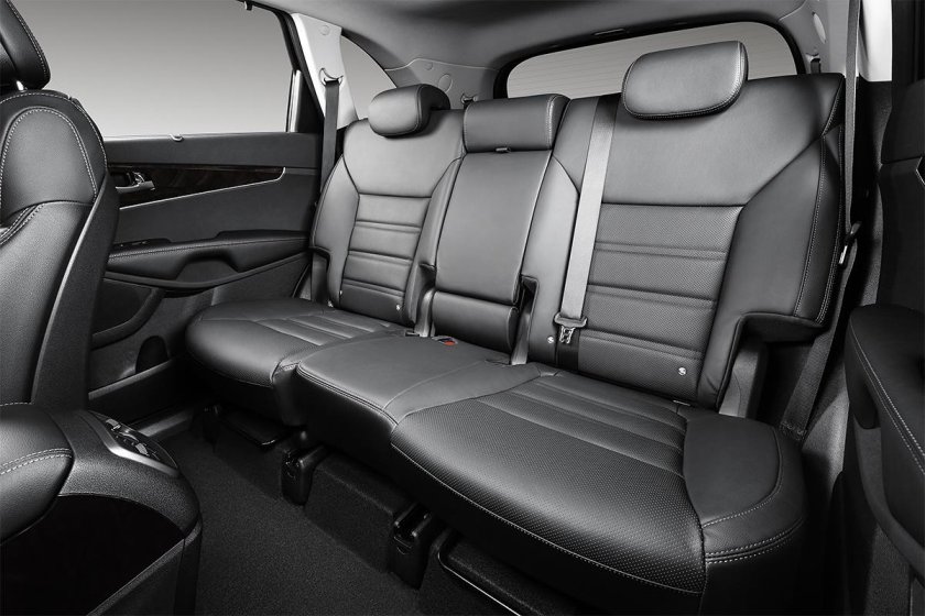 Киа Соренто 2018 салон сзади