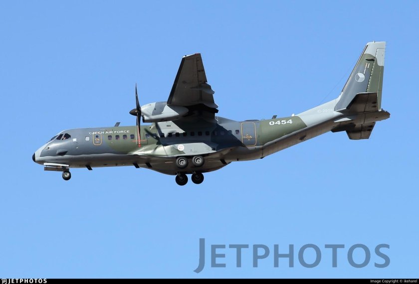 Самолет военные