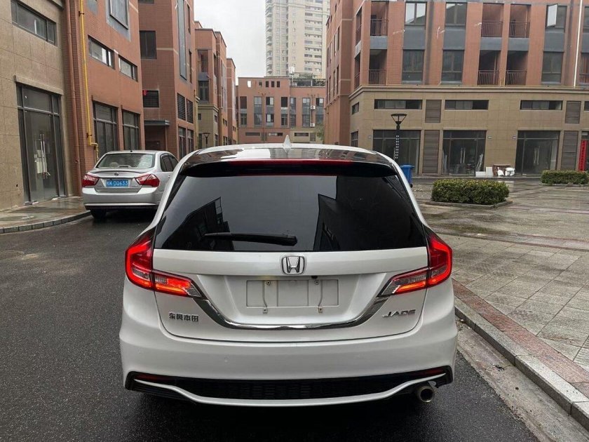 Honda jade