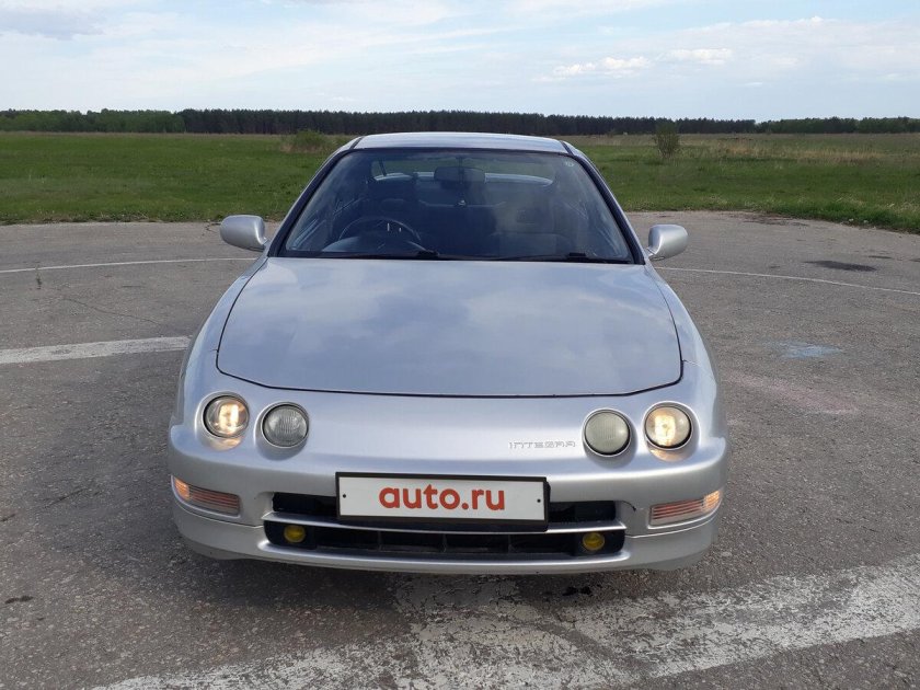 Хонда интегра 2000г