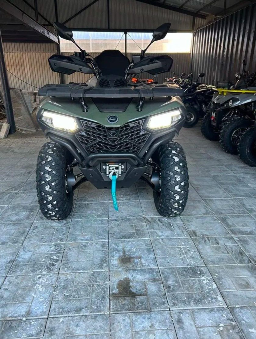 Квадроцикл cf moto