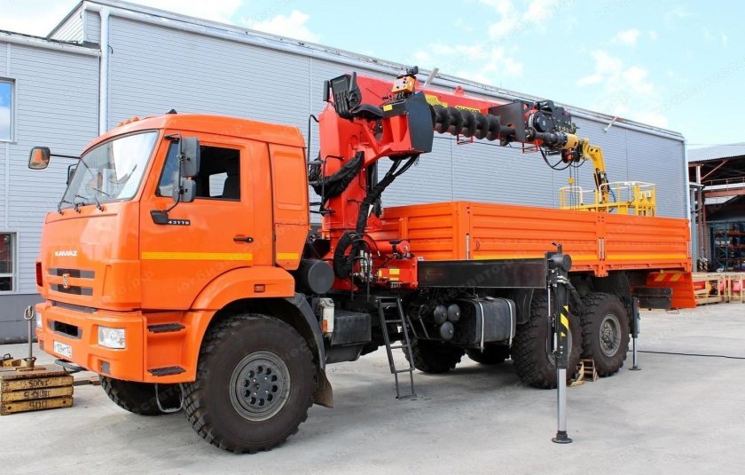 КАМАЗ 43118 С КМУ Inman it 150