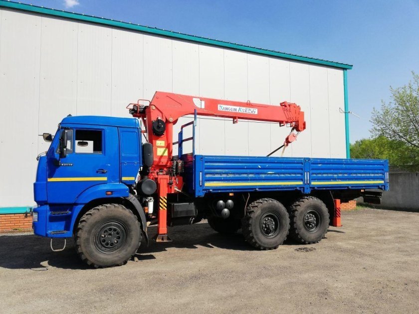 Манипулятор КАМАЗ 10т борт 7т стрела