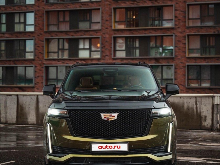 Машина cadillac escalade