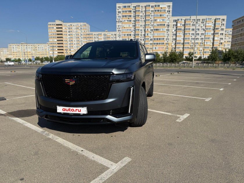 Кадиллак эскалейд v