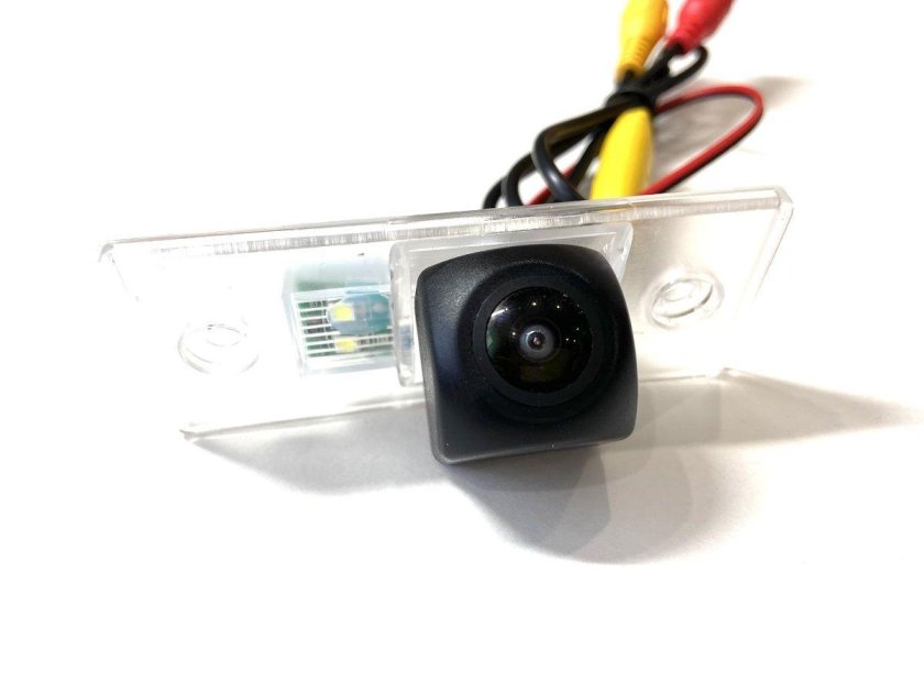 Камера заднего вида для skoda fabia