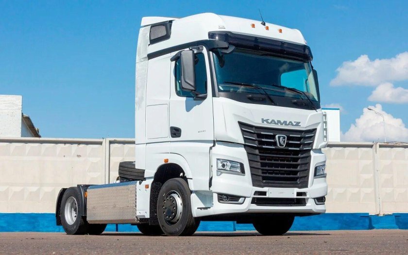 Тягач КАМАЗ-54901