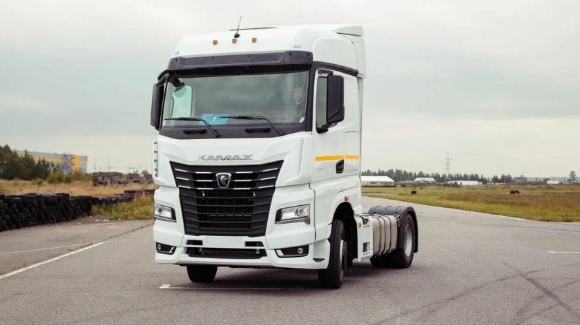 Тягач КАМАЗ-54901