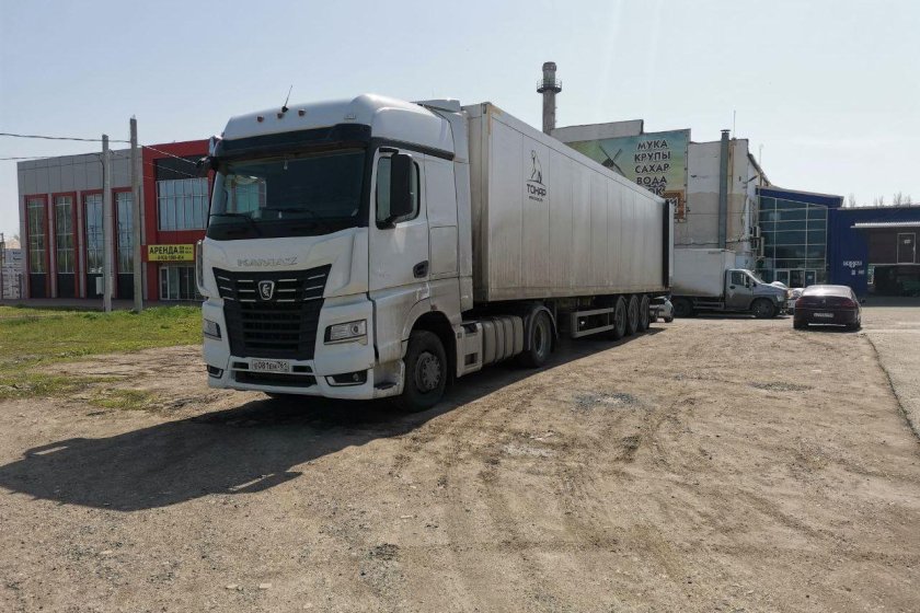 КАМАЗ 54901 С полуприцепом