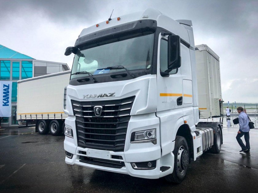 Новый КАМАЗ 54901
