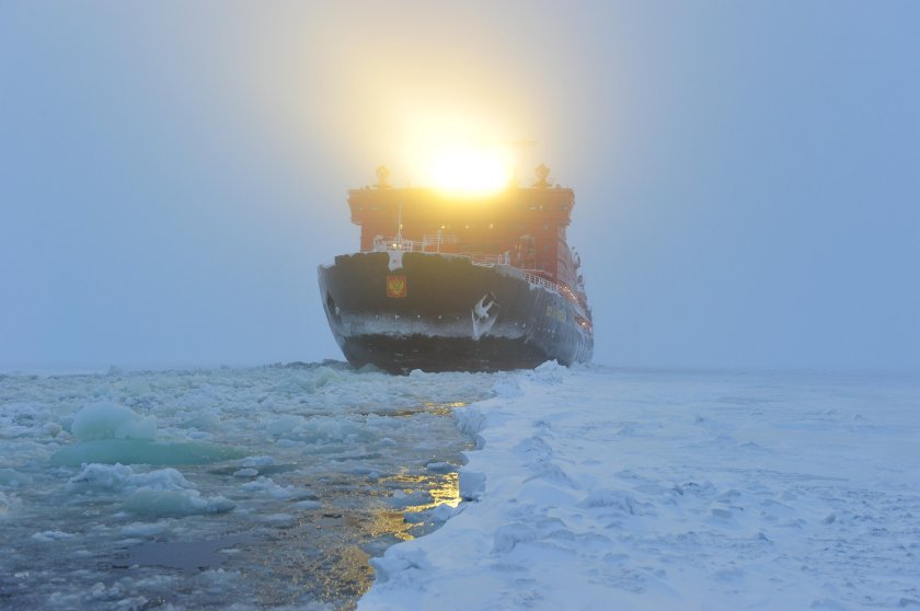 Северный Ледовитый океан ледокол