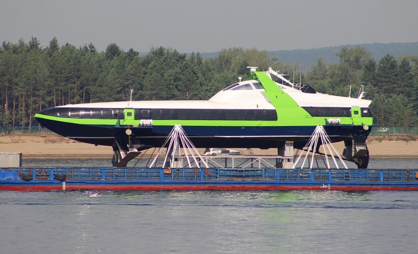 Судно на подводных крыльях Комета 120м
