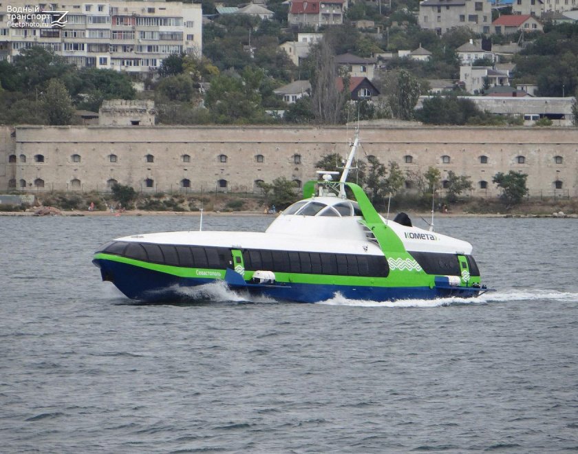 Судно Комета 120м