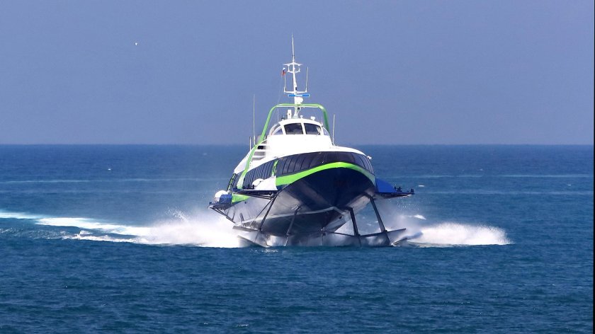 Судно Комета 120м