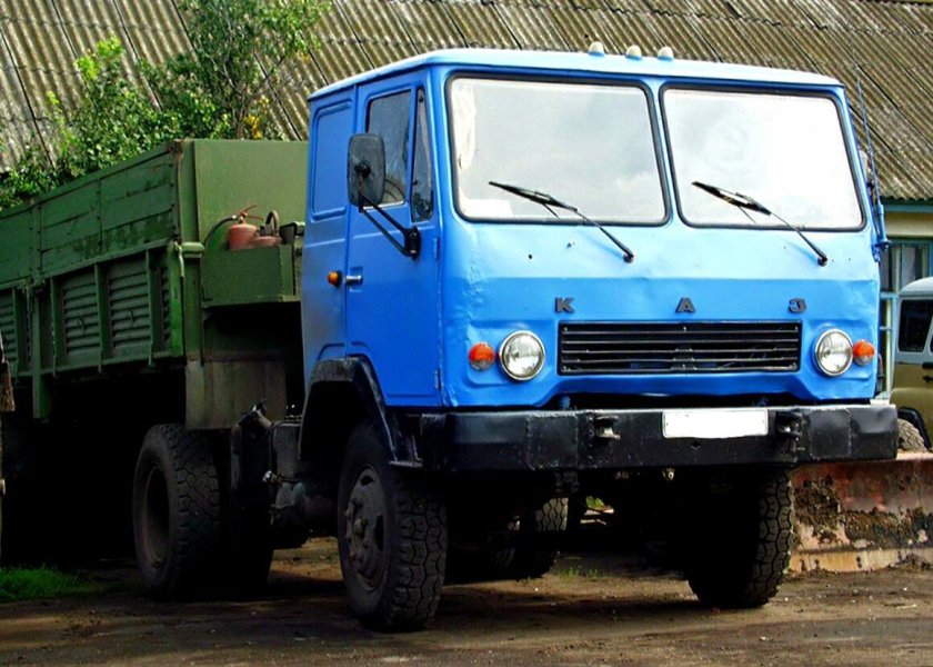 Автомобиль каз 608 Колхида