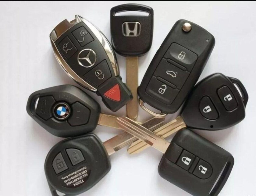 Ключ автомобильный