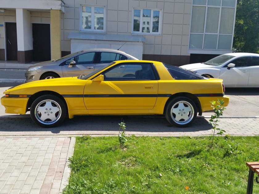 Toyota supra 70