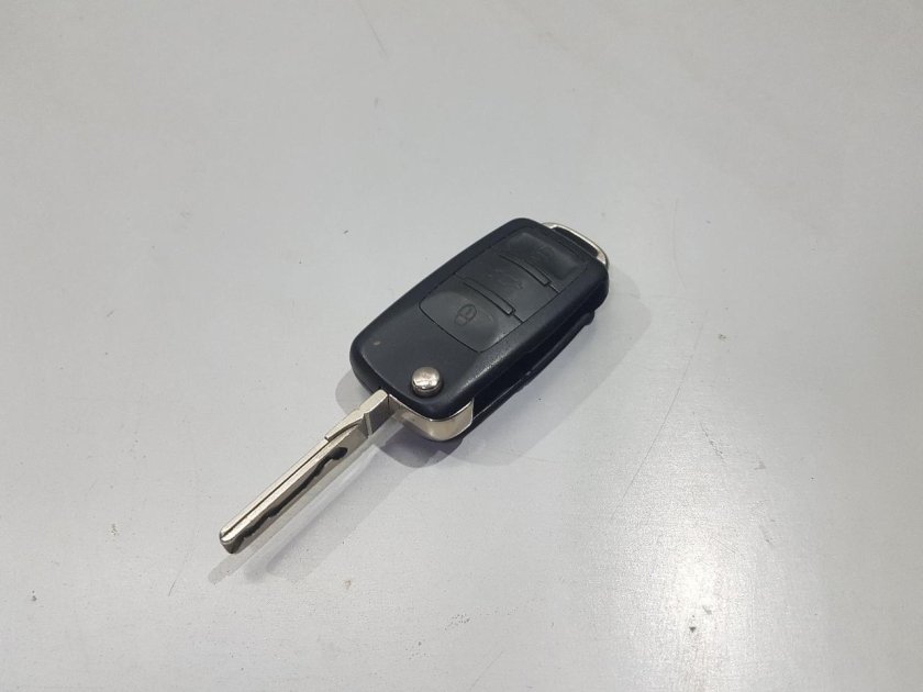 Ключ зажигания ауди