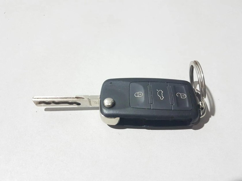 Ключ зажигания ауди