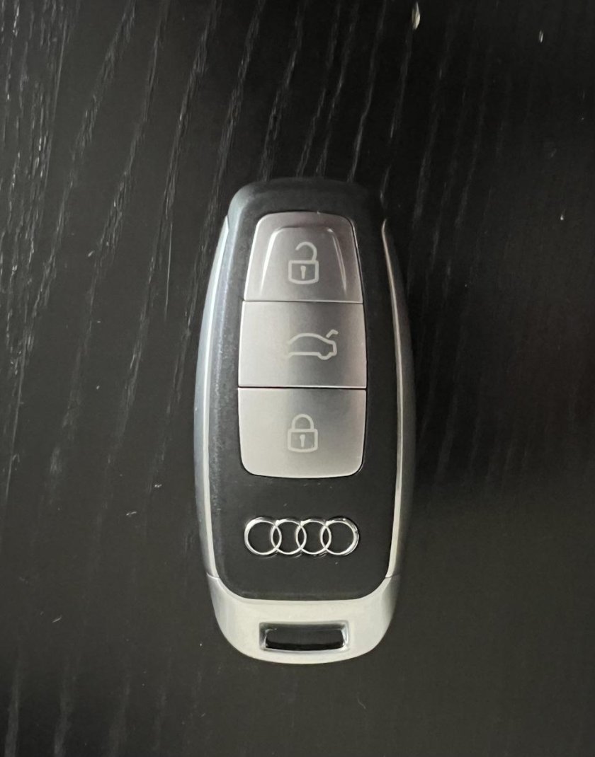 Ключ Мазда 6