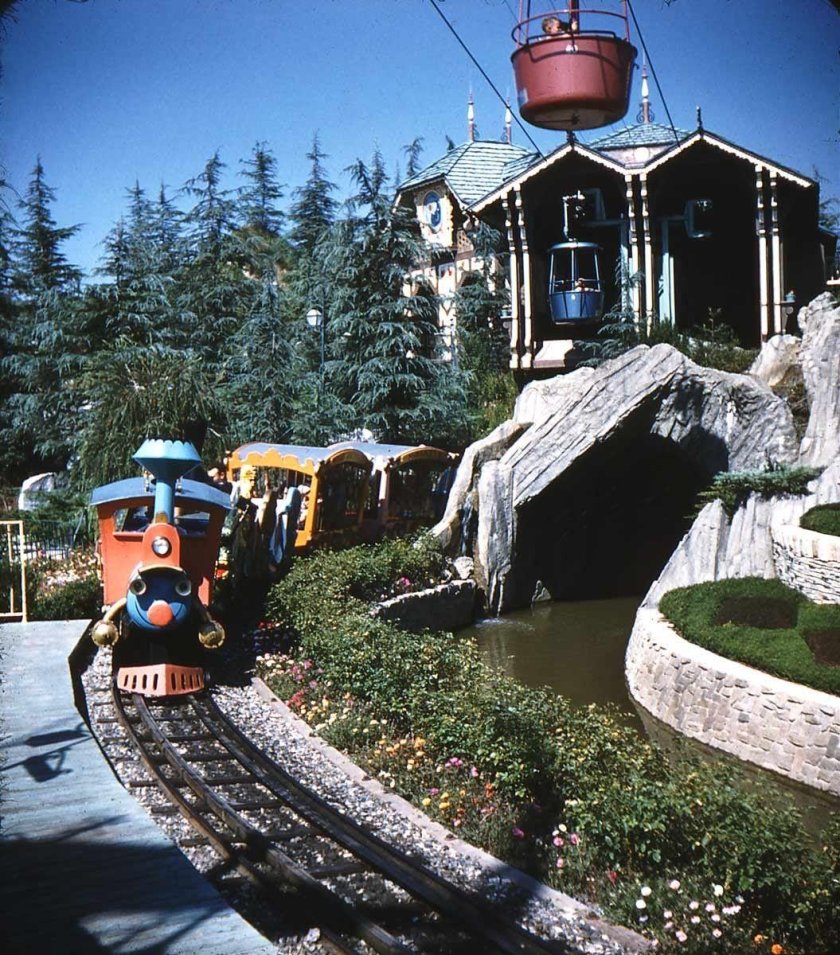 Старых парков Дисней