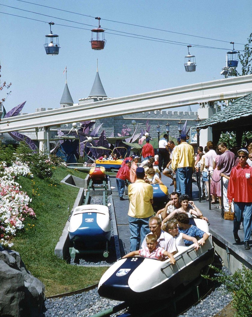 Диснейленд Лос Анджелес аттракционы