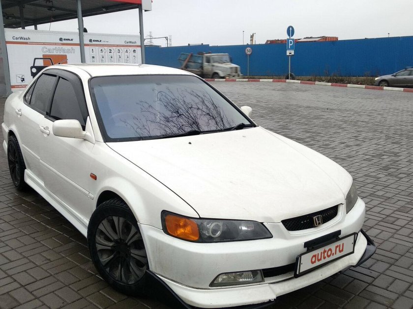 Honda accord 6 2000