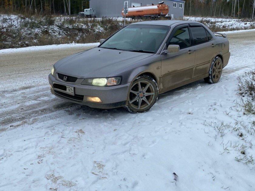 Honda accord 1998 года