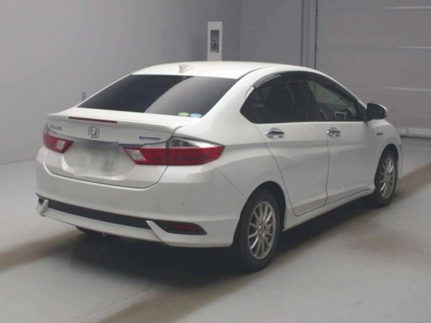 Honda grace hybrid 2014