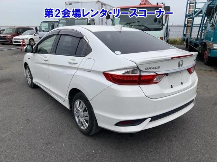 Автомобиль honda