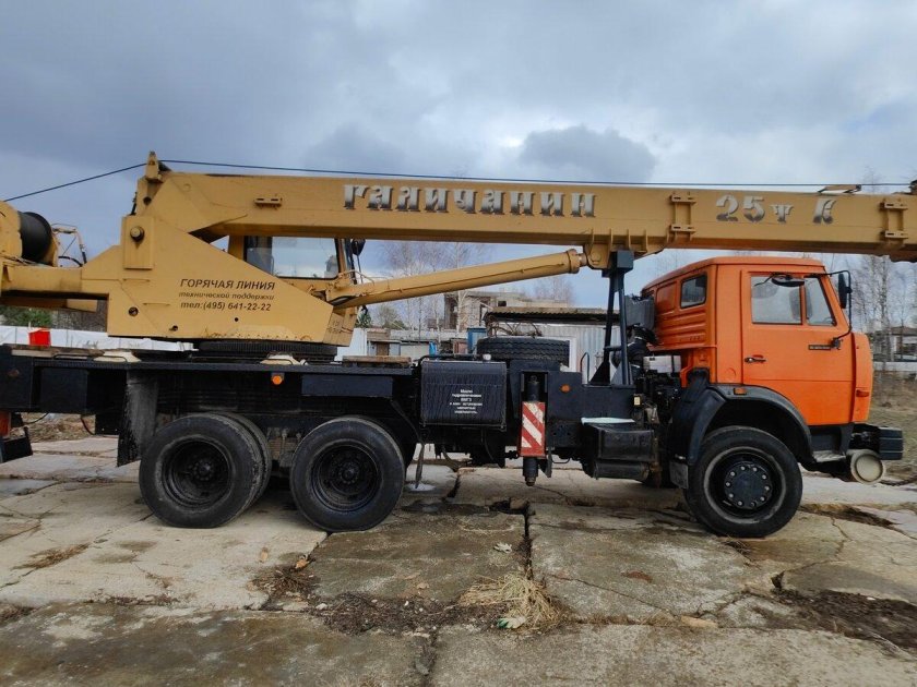 Автокран галичанин