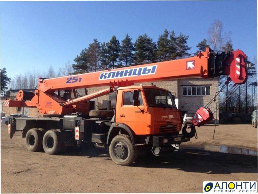 Автокран КАМАЗ- Клинцы-25 тн стрела 28м