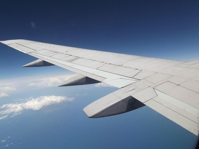 Крыло самолета
