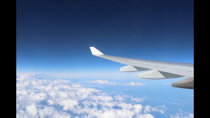 Крыло самолета s7