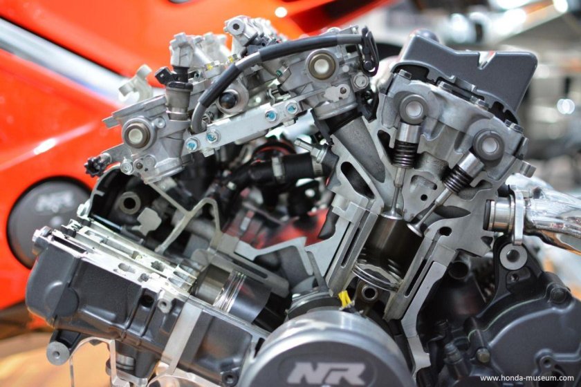Honda nr750 engine