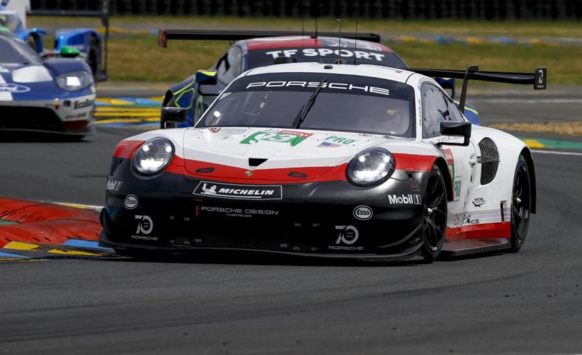 Porsche 911 RSR 2017 le mans 77