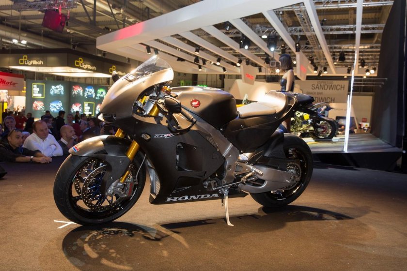 Honda rc213v-s чёрный