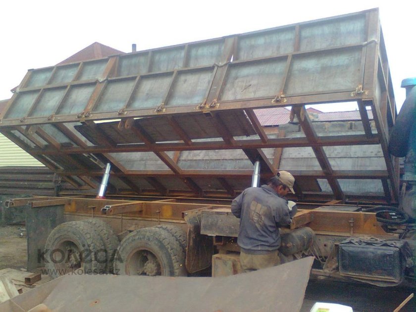 КАМАЗ 53212 самосвал сельхозник