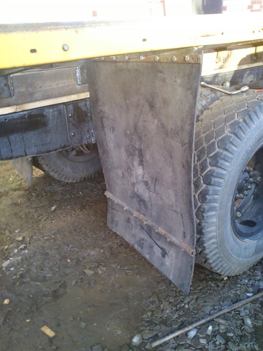 Брызговики КАМАЗ-53212