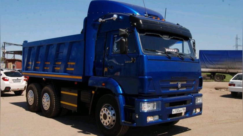КАМАЗ 6520 тягач