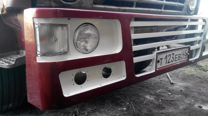 Бампер КАМАЗ 5320